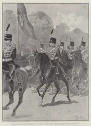 Überprüfung der ersten Yeomanry Brigade durch die Königin im Windsor Park, Middlesex Yeomanry Kavallerie im Trab